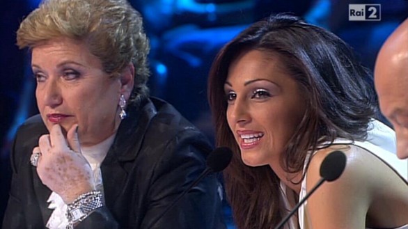 Anna Tatangelo dalle tante facce a X Factor