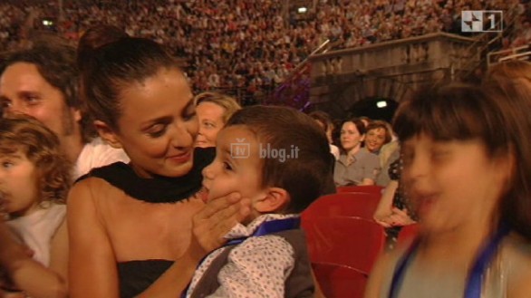 Arena di Verona 2010 - Lo spettacolo sta per iniziare. Foto della serata con Antonella Clerici