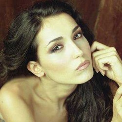 Caterina Balivo, conduttrice di "Dal Lago di Garda Stasera mi butto"