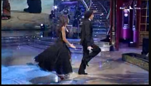 Ballando con le stelle - L'ottava puntata. Raz Degan e Stefano Masciolini in semifinale