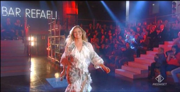 Bar Refaeli al Chiambretti Sunday Show