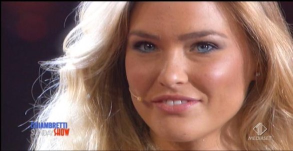 Bar Refaeli al Chiambretti Sunday Show