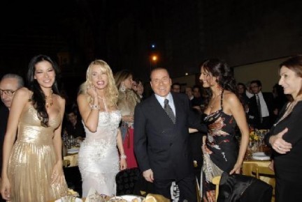 Bellissima Bagaglino Prati Marini Berlusconi