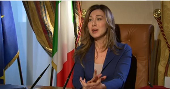 boschi_imitazione_virginia_raffaele.jpg