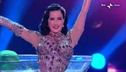 Dita Von Teese al Festival di Sanremo 2010