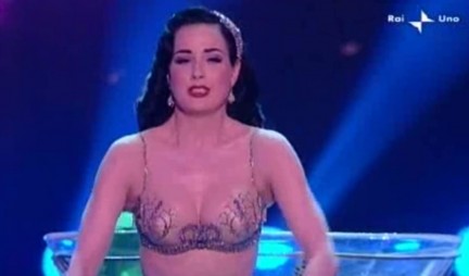 Dita Von Teese al Festival di Sanremo 2010