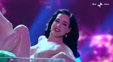 Dita Von Teese al Festival di Sanremo 2010