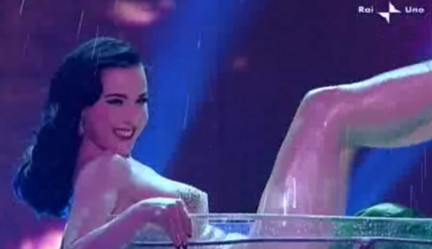 Dita Von Teese al Festival di Sanremo 2010