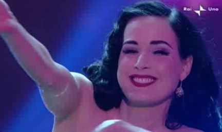 Dita Von Teese al Festival di Sanremo 2010