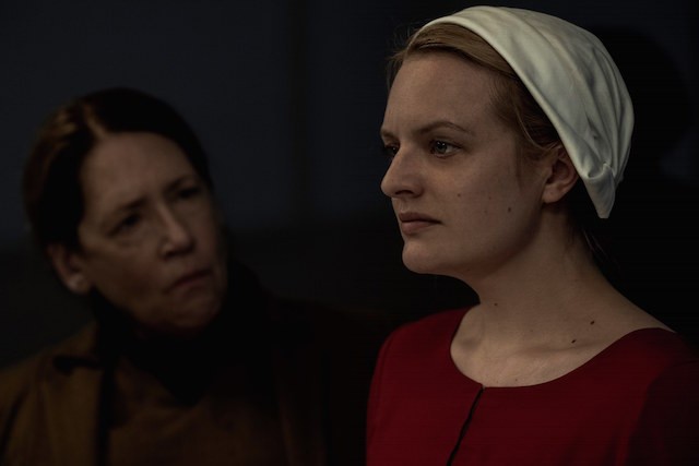 the-handmaids-tale-2-streaming-9.jpg