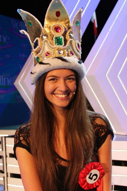 Veline 2012 - Eleonora Grigorova vince la puntata del 13 luglio