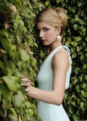 Emily VanCamp