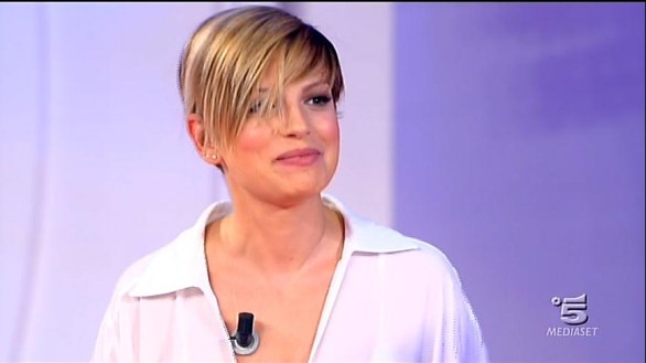 Emma Marrone a C\'è posta per te del 5 novembre 2011