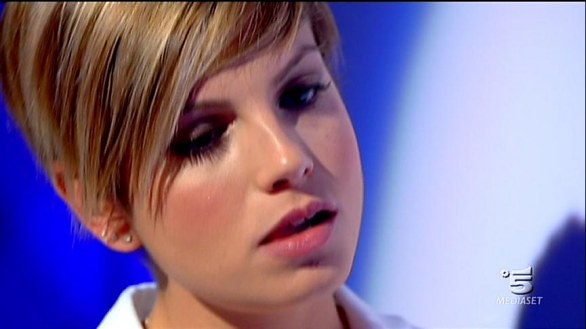 Emma Marrone a C\'è posta per te del 5 novembre 2011