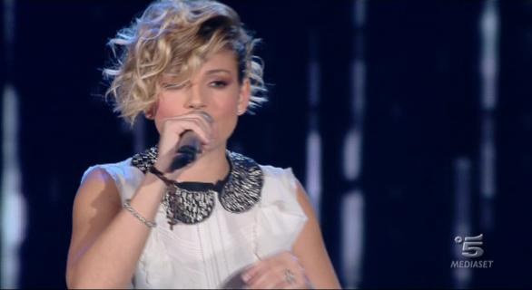 Emma Marrone a Io canto del 06 ottobre 2011