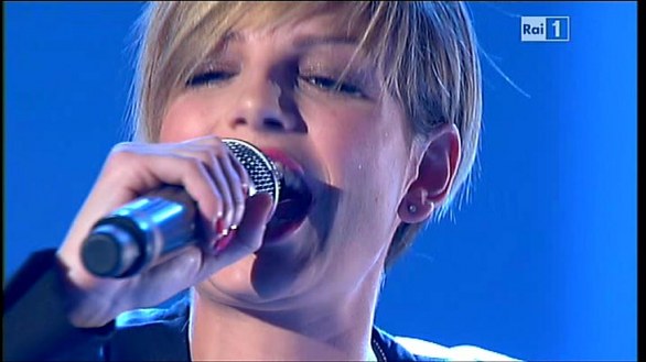 Emma Marrone a Ti lascio una canzone del 26 novembre 2011