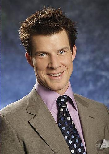 Eric Mabius