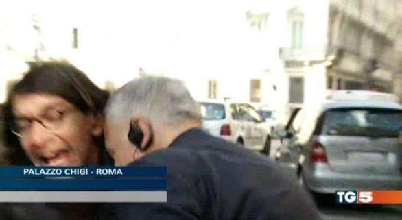 Fabrizio Summonte testata a Gabriele Paolini al Tg5