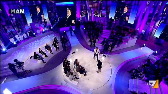 Fiorello monopolizza la tv della domenica