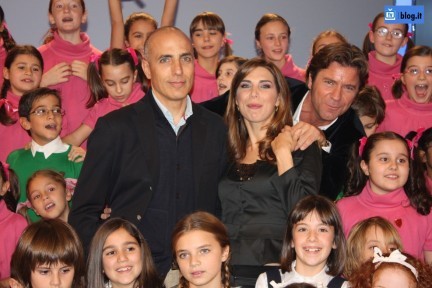 Foto dal dietro le quinte dello Zecchino D'Oro 2009 con Veronica Maya e Paolo Conticini