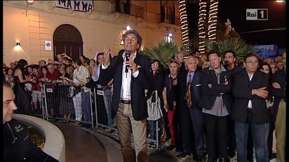 Foto dal Premio Barocco condotto da Fabrizio Frizzi con Carlo Conti e Alessandra Amoroso