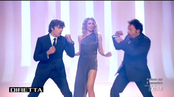 Foto de Le Iene show con Ilary Blasi, Luca Argentero e Brignano