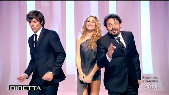 Foto de Le Iene show con Ilary Blasi, Luca Argentero e Brignano