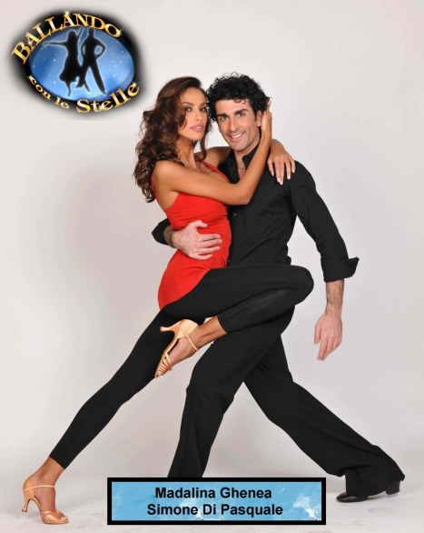 Foto delle coppie concorrenti di Ballando con le stelle 2011 - Madalina Ghenea con Simone Di Pasquale