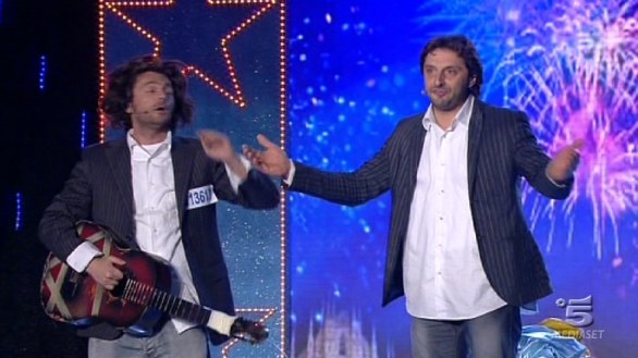 Gemelli siamesi, comici ad Italia s got talent 2013