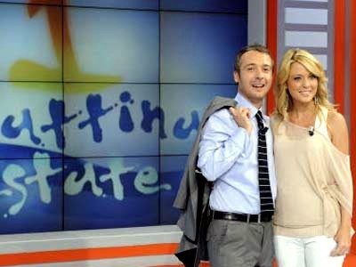 Foto della conduttrice rai di uno mattina estate 2010 georgia luzi con diaco