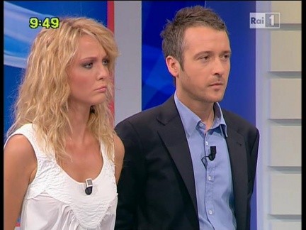 Foto di Georgia Luzi da Uno mattina estate 2010 su Raiuno con Pierluigi Diaco