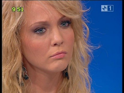 Foto di Georgia Luzi da Uno mattina estate 2010 su Raiuno con Pierluigi Diaco