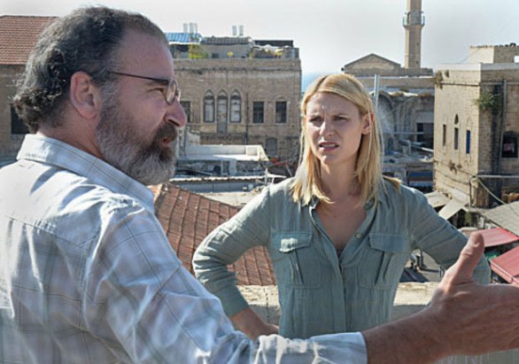 Homeland: le foto e il poster della seconda stagione  - foto 6