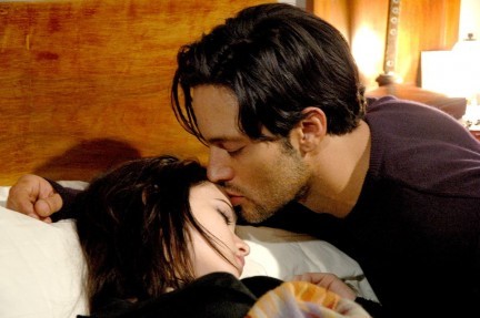 Cosima Coppola (Matilde Visciano) e Gabriel Garko (Padre Francesco) 