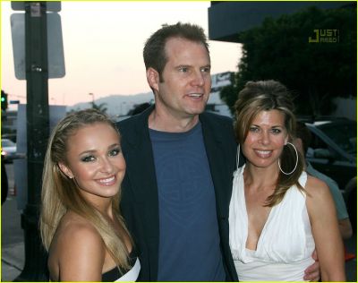 Jack Coleman e Hayden Panettiere (a sx)