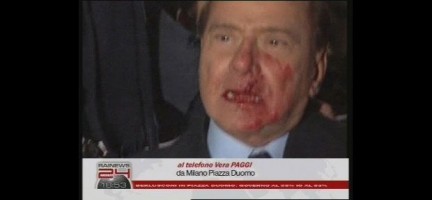 La fotosequenza dell'aggressione a Berlusconi