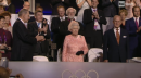 La Regina Elisabetta e Danny Craig (James Bond) alla Cerimonia di Apertura delle Olimpiadi di Londra 2012