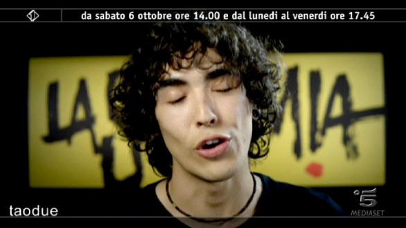 La Scimmia, il promo del programma di Italia 1