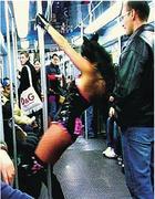 Lap dance in metrÃ²