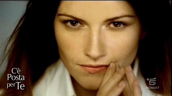 Laura Pausini a C\'è posta per te