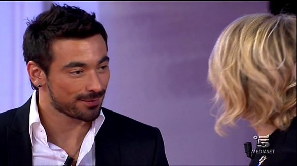 Ezequiel Lavezzi a C\'è Posta per Te del 15 ottobre 2011