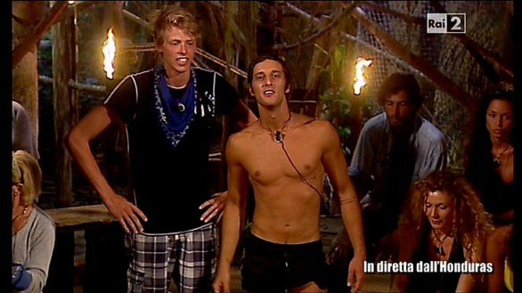 Luca Dirisio eliminato da L'Isola dei famosi 2011