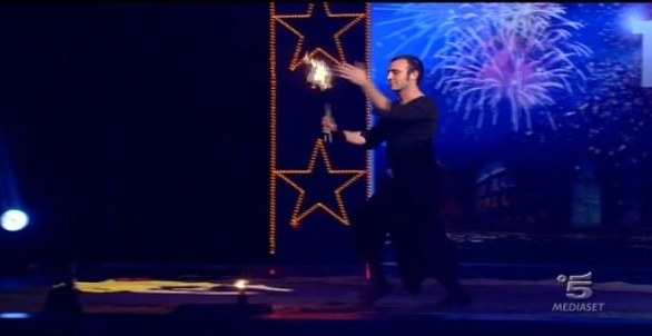 Lucignolo - il mangiafuoco di Italia's got talent