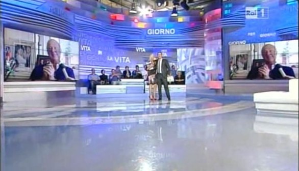 Mara Venier, gli auguri a La Vita in DIretta di Nicola Carraro