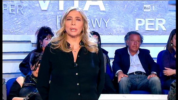 Mara Venier piange per Lamberto Sposini a La Vita in Diretta