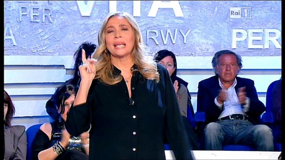 Mara Venier piange per Lamberto Sposini a La Vita in Diretta