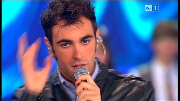 Marco Mengoni a Ti lascio una canzone