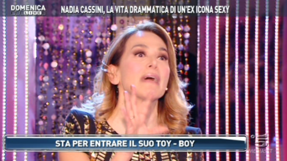 Nadia Cassini sotto choc a Domenica live