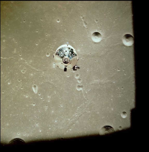 NELLA FOTO 20 LUGLIO 1969 LAPOLLO 11 FOTOGRAFATO DAL LUNAR MODULE DURANTE LA MISSIONE DI ALLUNAGGIO FOTO NASA7PHOTOSHOT/INFOPHOTO 