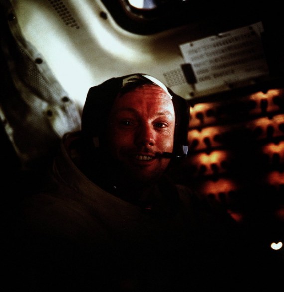 NELLA FOTO 20 LUGLIO 1969: NEIL ARMSTRONG, COMANDANTE DELL\'APOLLO 11, DOPO LA FAMOSA PASSEGGIATA SULLA LUNA. FOTO EDWIN ALDRIN/NASA/PHOTOSHOT/INFOPHOTO 